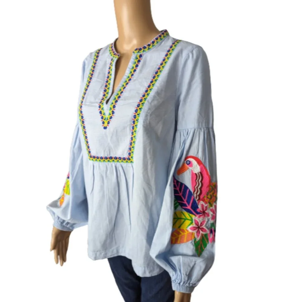 Crown & Ivy Embroidered Peasant Top S - Picture 4 of 9
